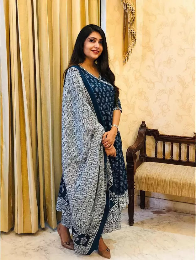 Blue & White Printed Kurta set with Dupatta