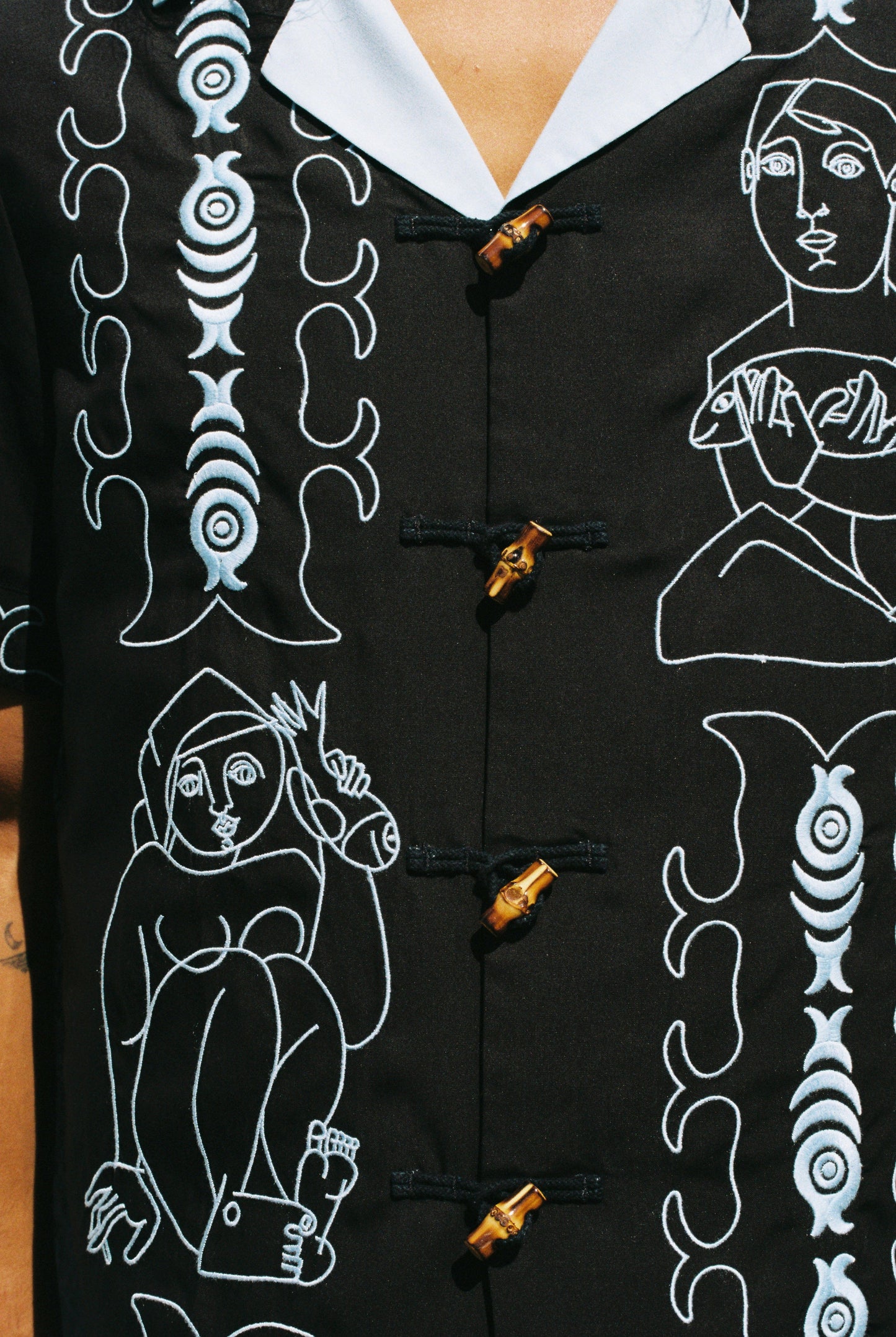 Marie de Buttet x Tombolo (Jet Black)