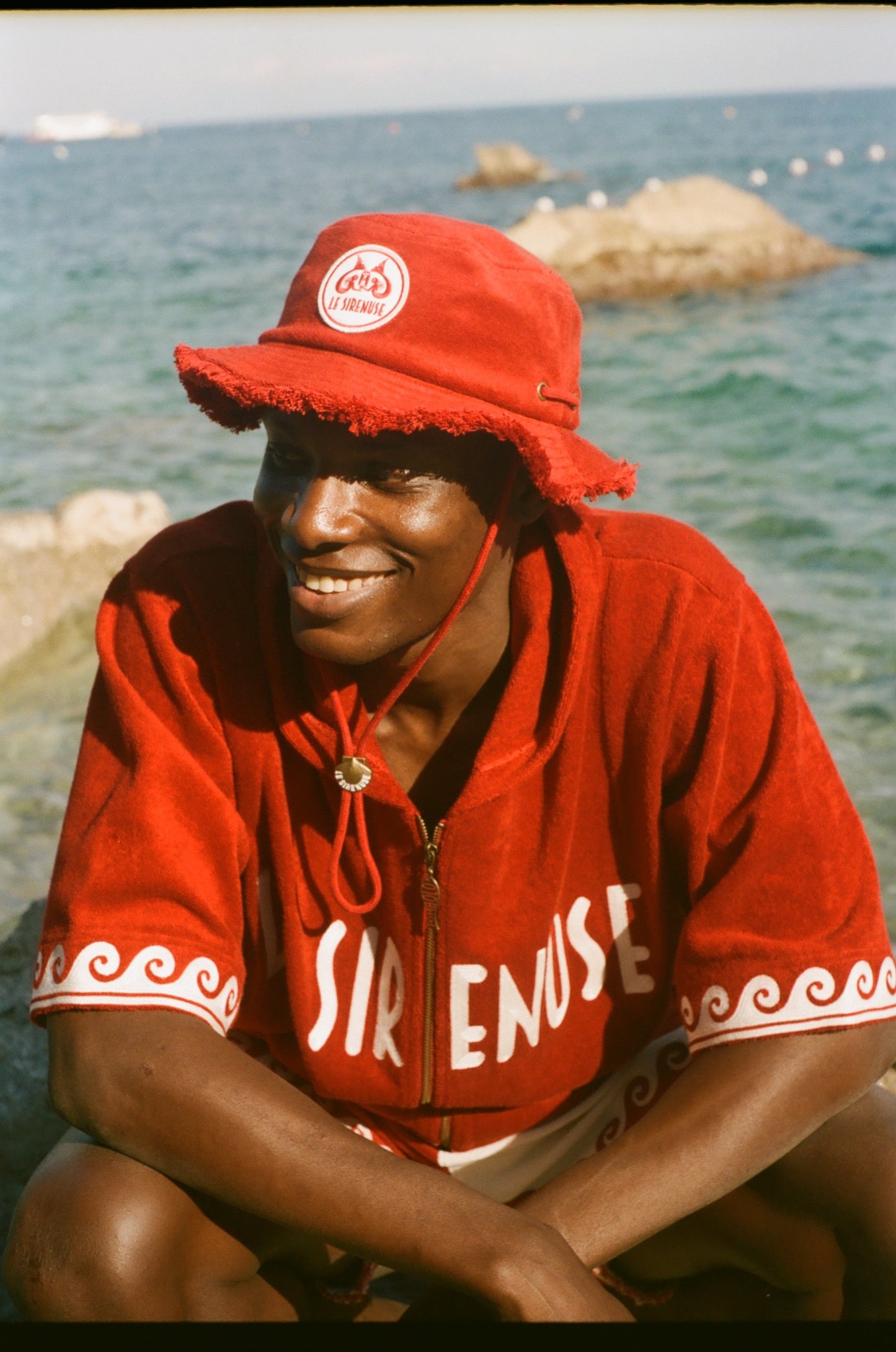 'Le Sirenuse' Bucket Hat
