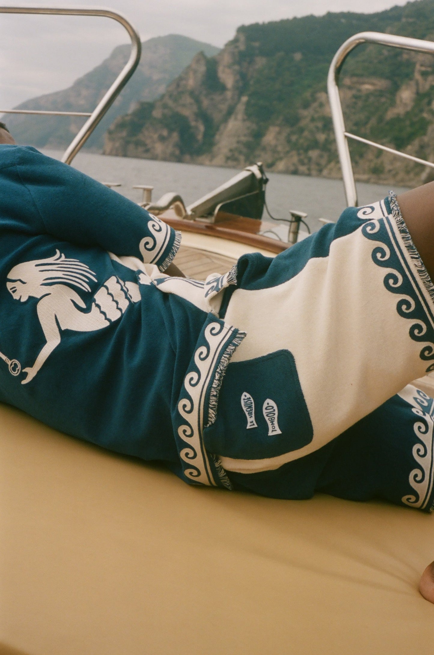 'Le Sirenuse' Late Checkout Cabana Shorts (Blue)