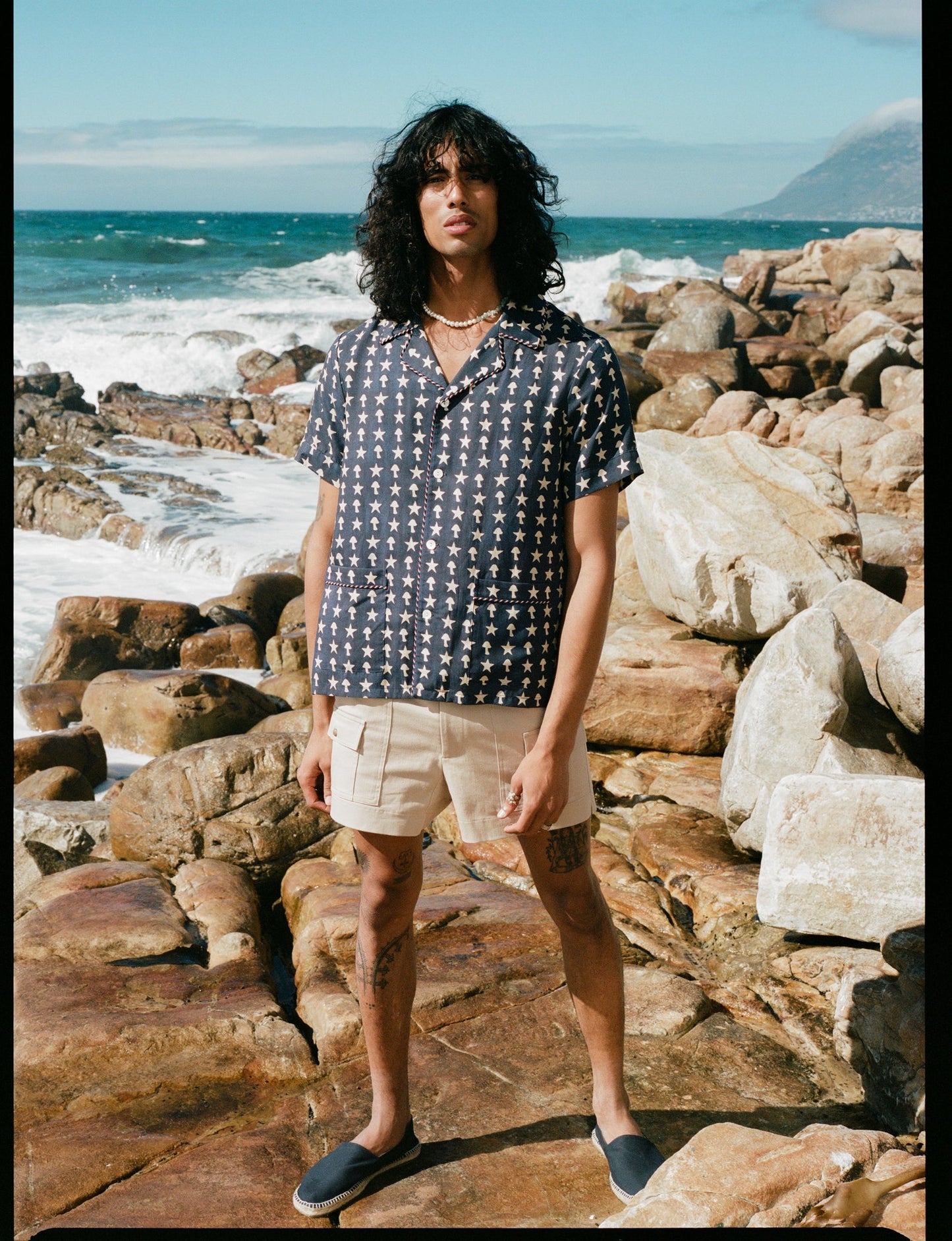 Stowaway Short Shorts (Khaki)