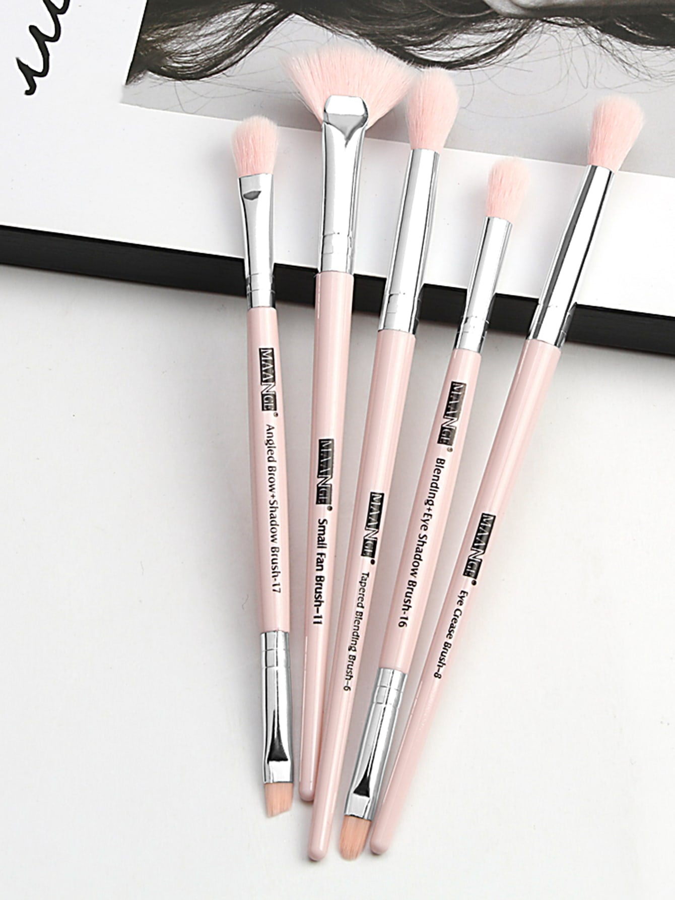 5pcs Fan Shaped Eye Makeup Brush Set