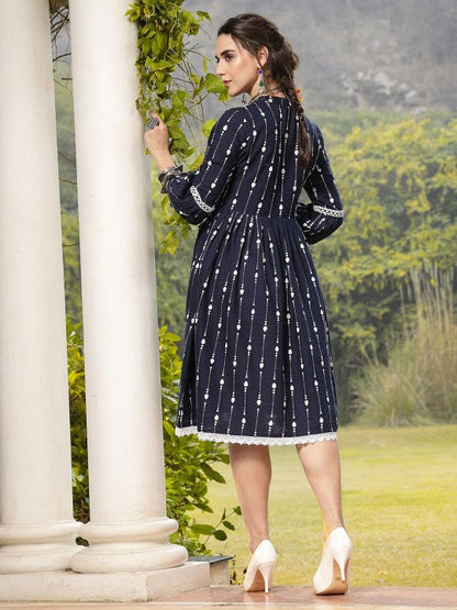 Abstract Printed Tie-Up Neck Puff Sleeves Pure Cotton Fit & Flare Dress