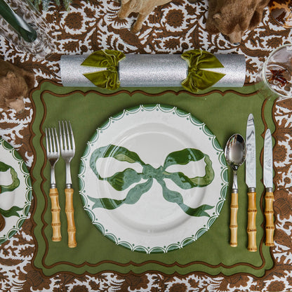 Marilyn Forest Green Bow Dinner Plate