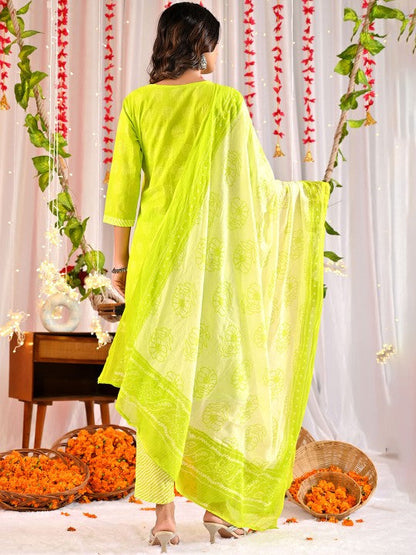 Bandhani Printed Gotta Patti Straight Kurta With Trouser & Dupatta