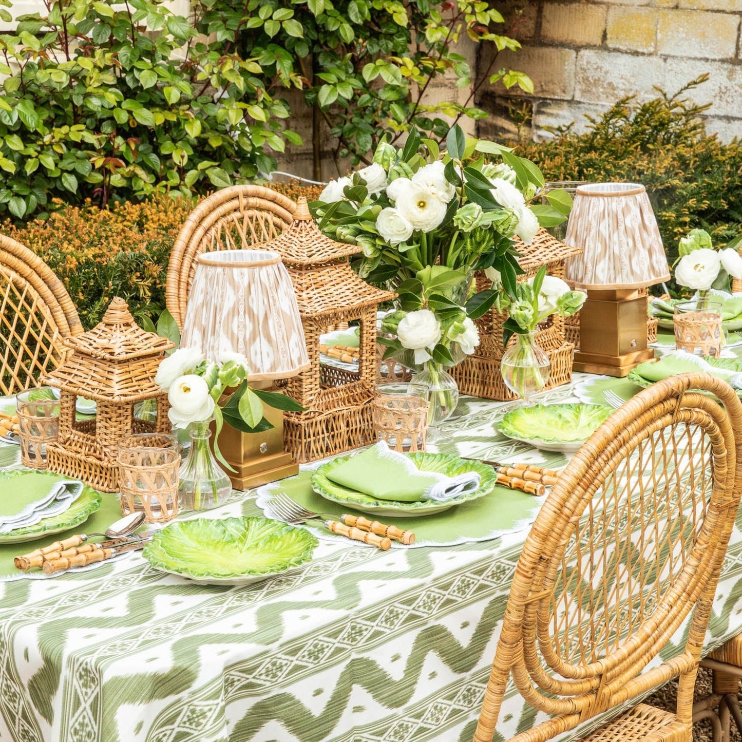 Green Serena Cabbage Dinner Plate