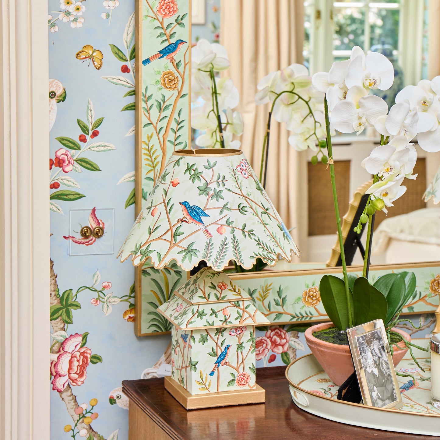 Green Chinoiserie Tole Pagoda Lamp with Shade