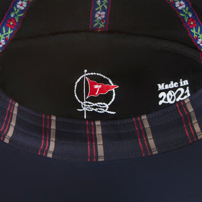 'Claws N' Roses' 7-Panel Souvenir Cap (Black / Navy)