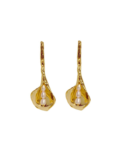 Calla Lily Earrings