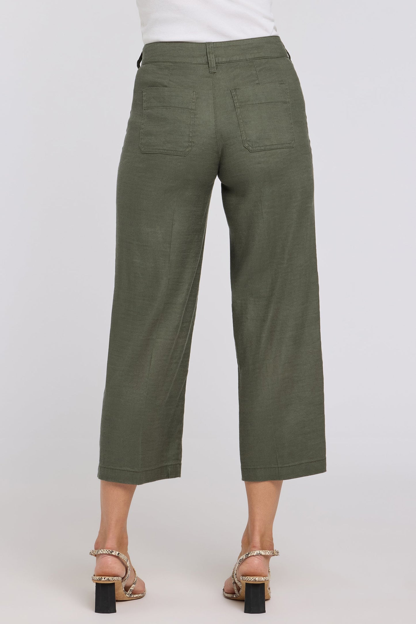 Wide Leg Cargo Capri Pants In Petite - Desert Green