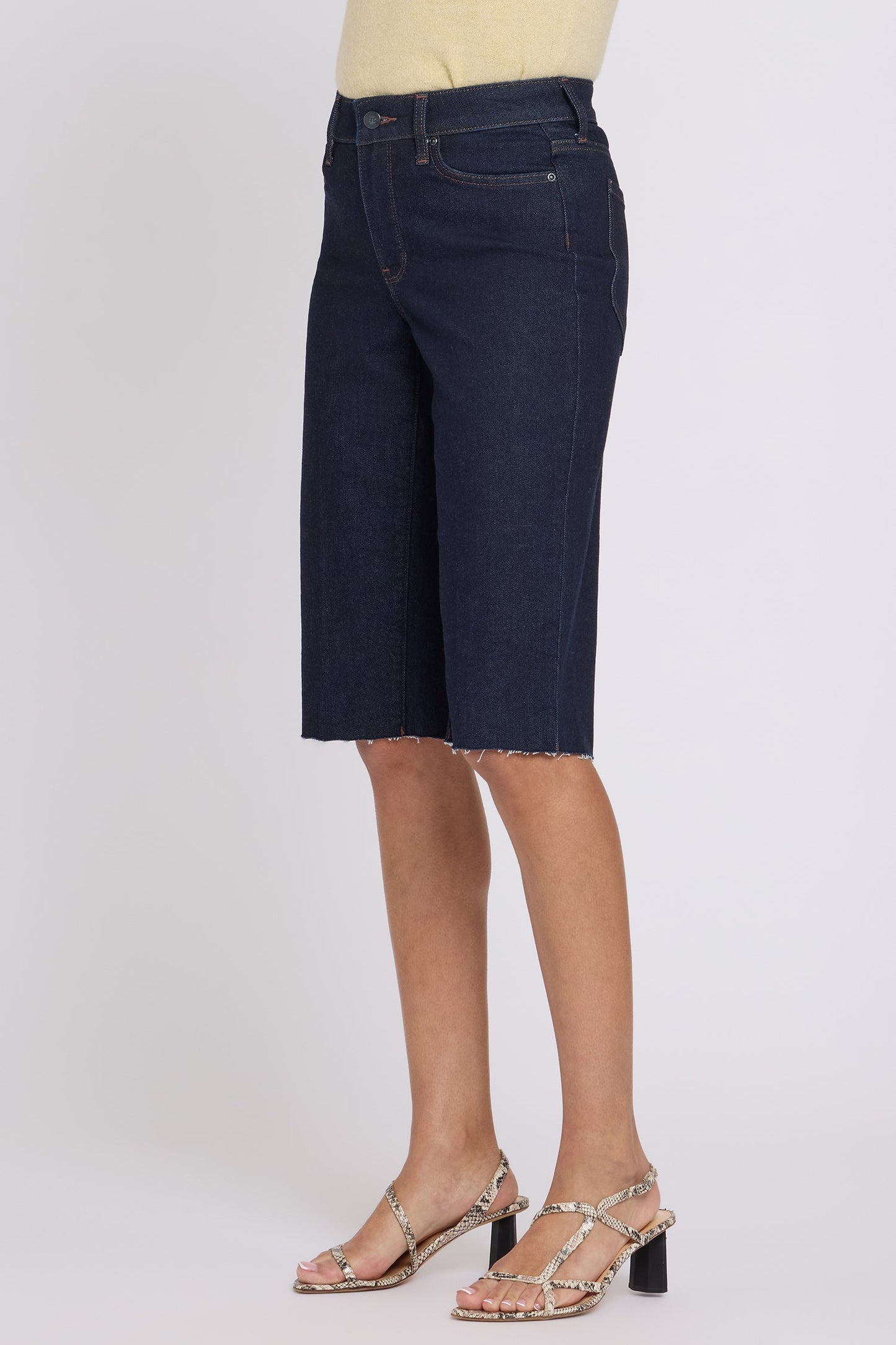 Kristie '80s Bermuda Denim Shorts In Petite - Magical