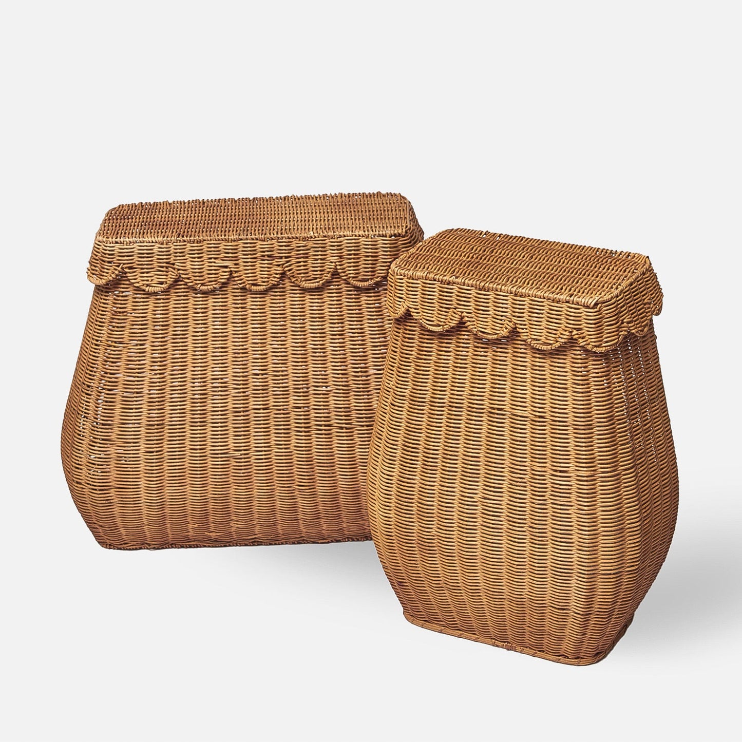 Small Scalloped Laundry Rattan Basket