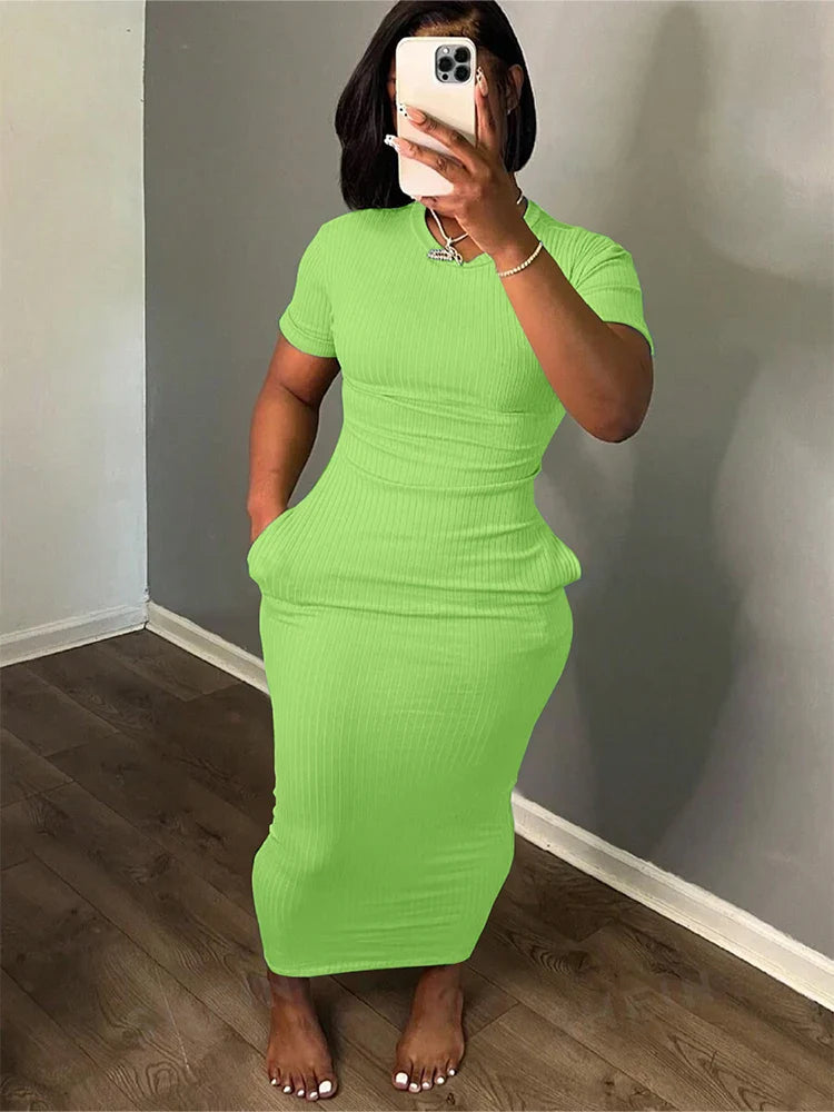 Plus Size 2024 Summer New Round Neck Short Sleeve Slim Hottie  Ladies' Stylish Summer Solid Versatile Bodycon Dress