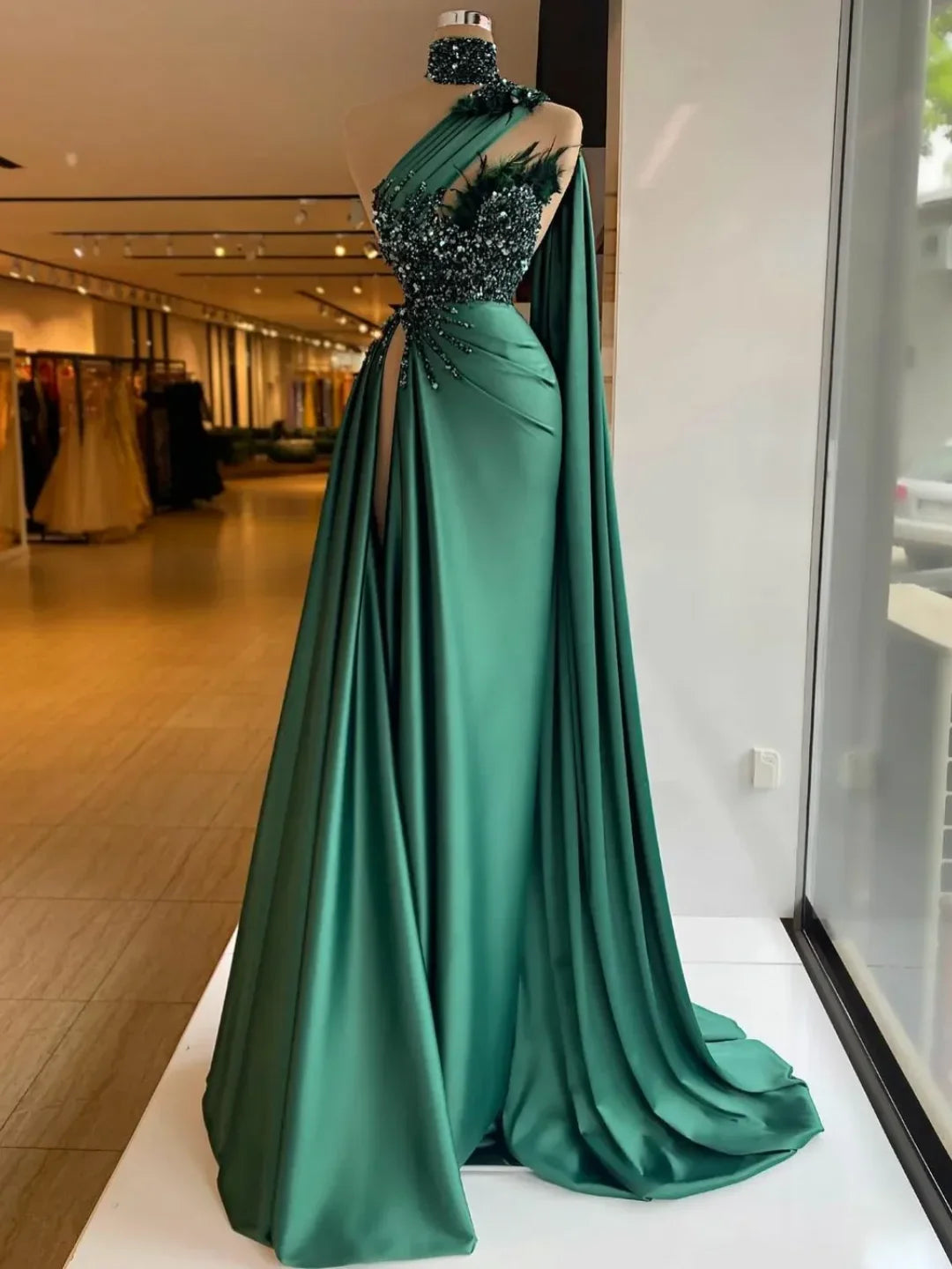 Green Sequins Slim Fit Sexy mermaid One Shoulder satin fold Side Split Pleats Prom Gowns Beaded Feather Party  Evening Dress