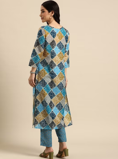 Bandhani Printed Regular Kurta with Trousers
