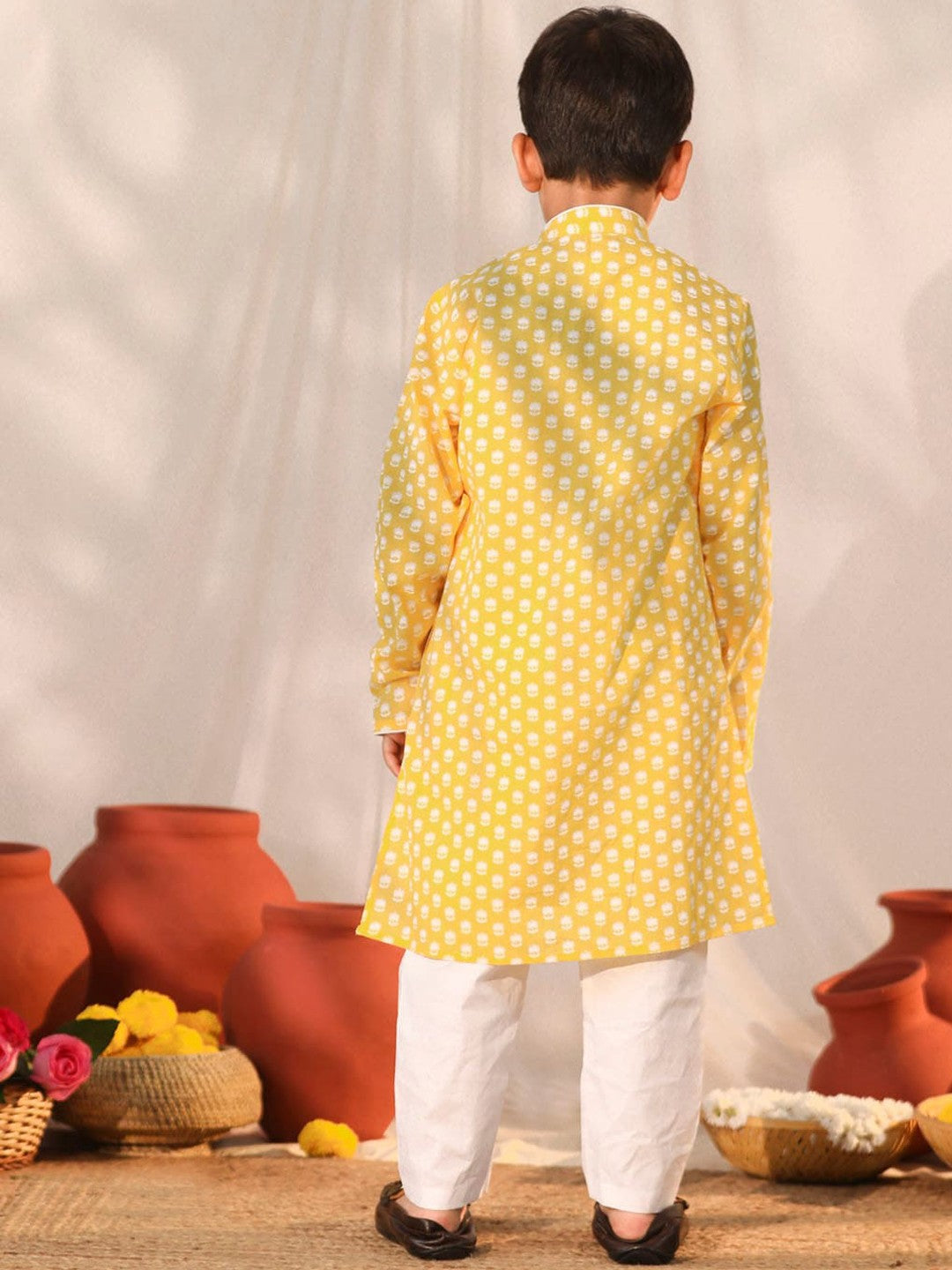 Boys Floral Printed Mandarin Collar Regular Straight Kurta With Pyjamas