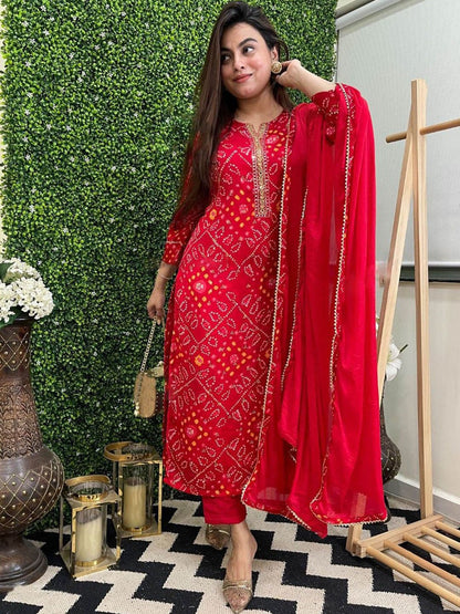 Bandhani Printed Round Neck Straight Kurta With Trousers & Dupatta