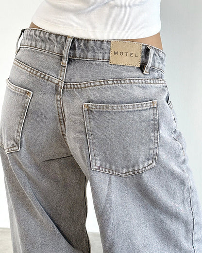 Roomy Extra Wide Low Rise Jeans - Grey Wash