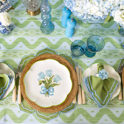 Blue Tulip Dinner Plates (Set of 4)