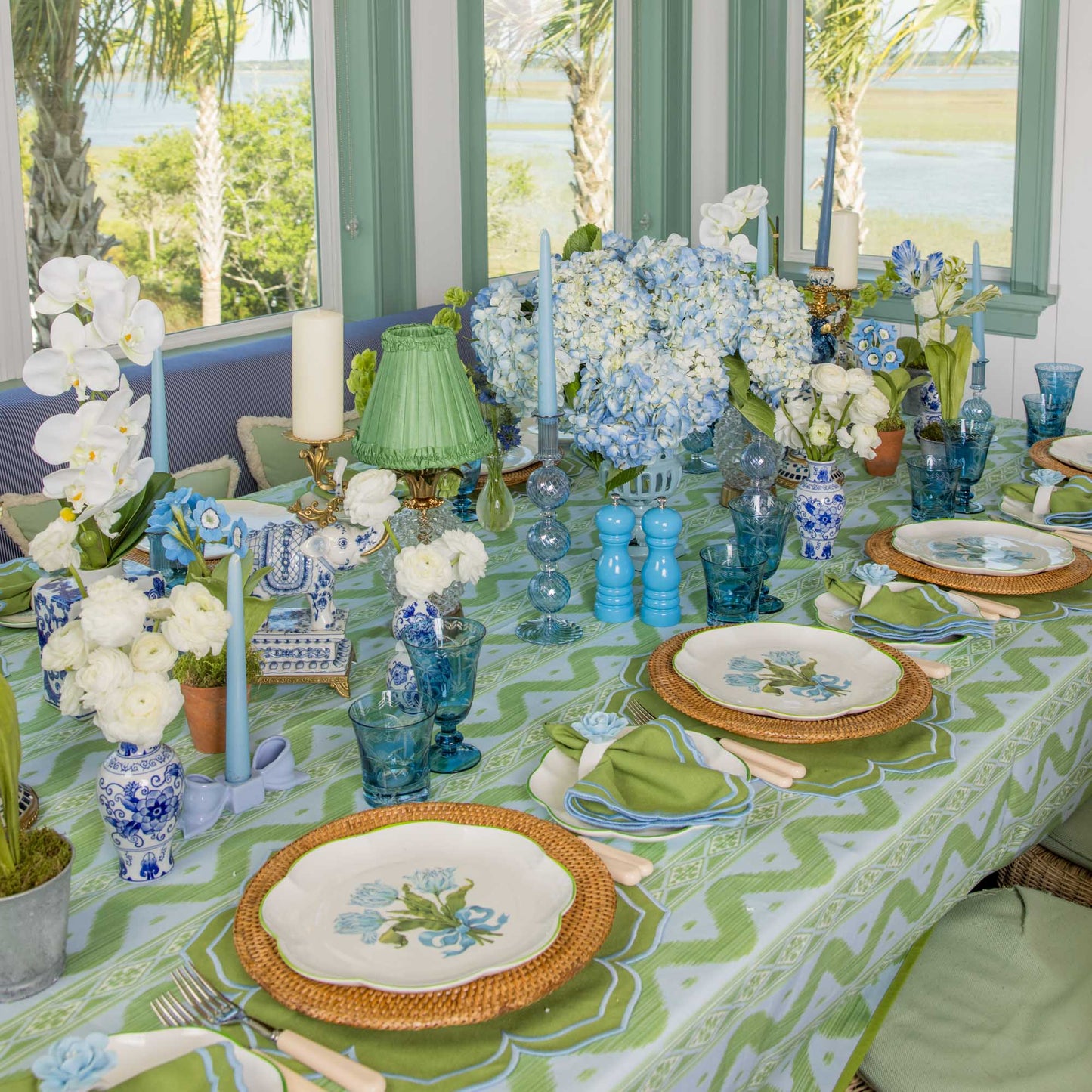 Blue Tulip Dinner Plates (Set of 4)