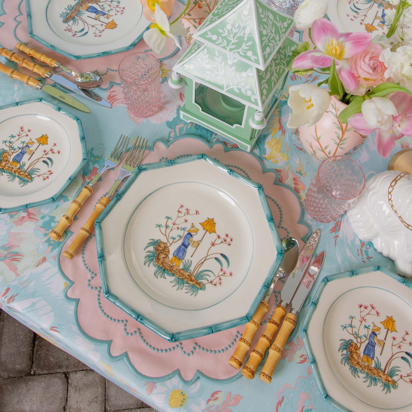 Patricia Bamboo Dinner Plate