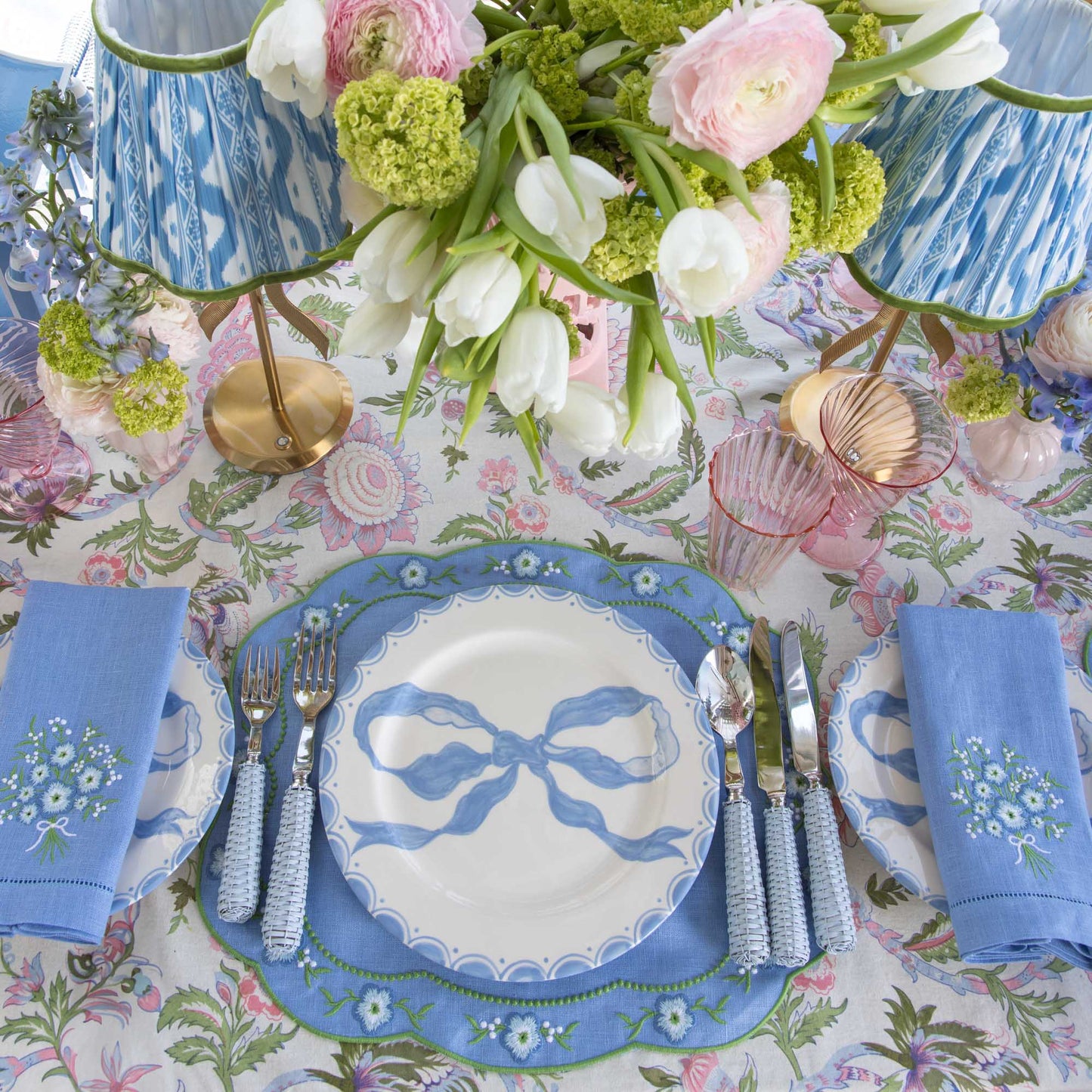 Marilyn Blue Bow Starter Plates (Set of 4)