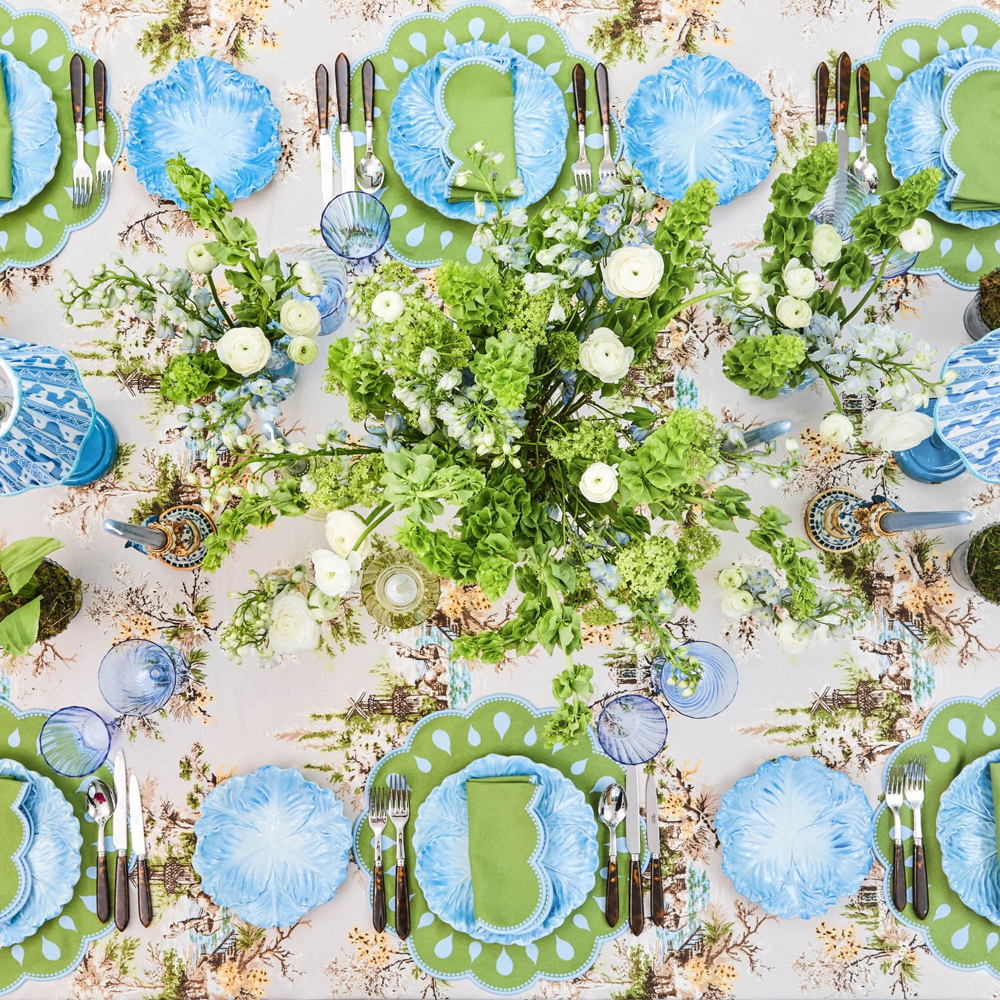 Blue Serena Cabbage Dinner Plate