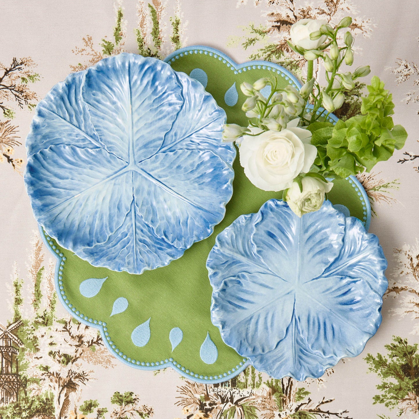 Blue Serena Cabbage Dinner Plate