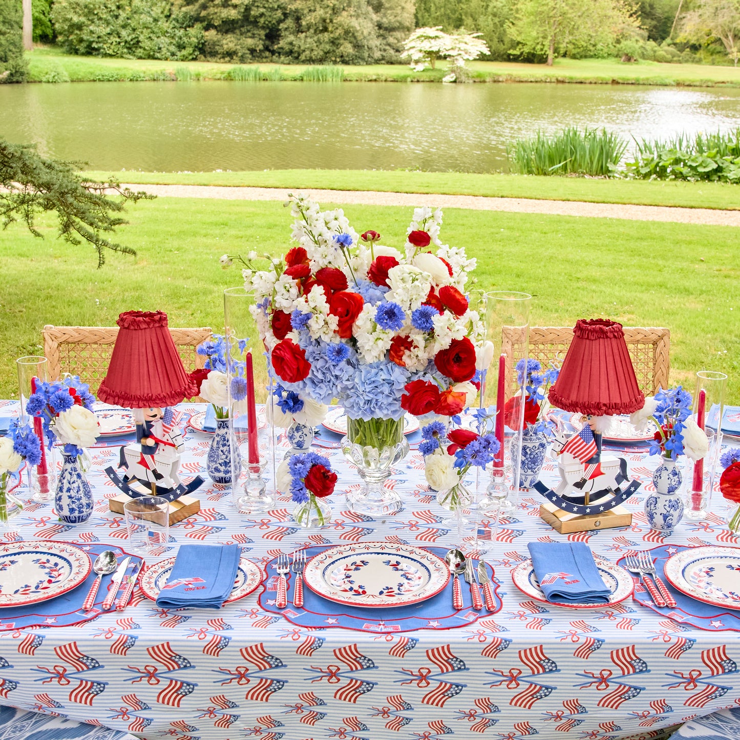 Blue & Red Josephine Dinner & Starter Plates (Set of 8)