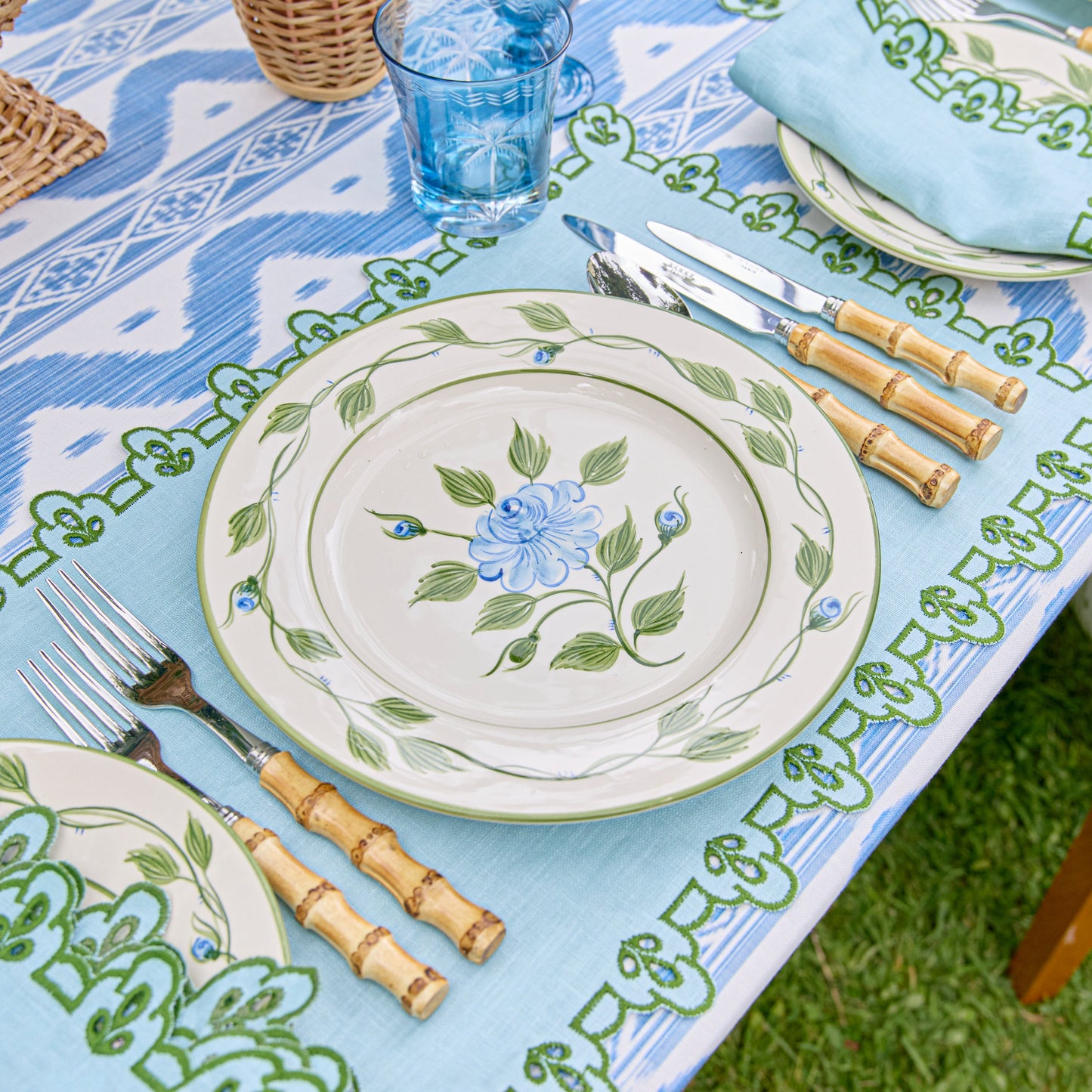 Blue Rose Bud Dinner Plates (Set of 4)