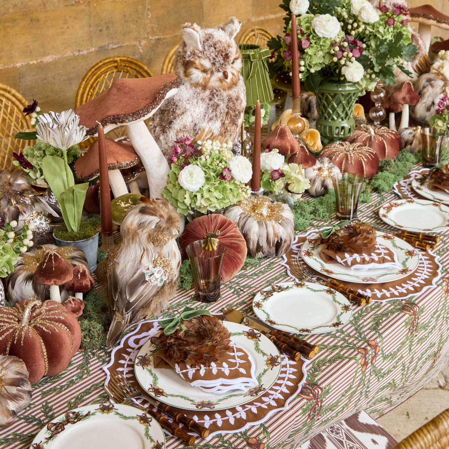 Acorn Garland Starter Plate