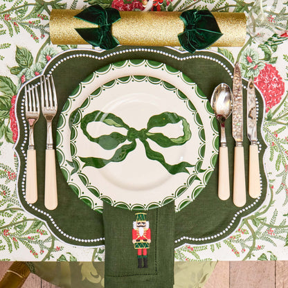 Marilyn Forest Green Bow Starter Plates (Set of 4)