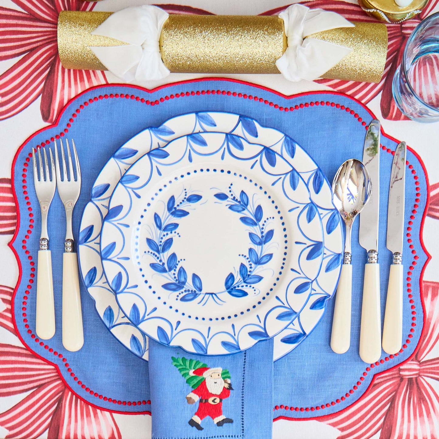Elizabeth Blue Garland Dinner & Starter Plates (Set of 8)