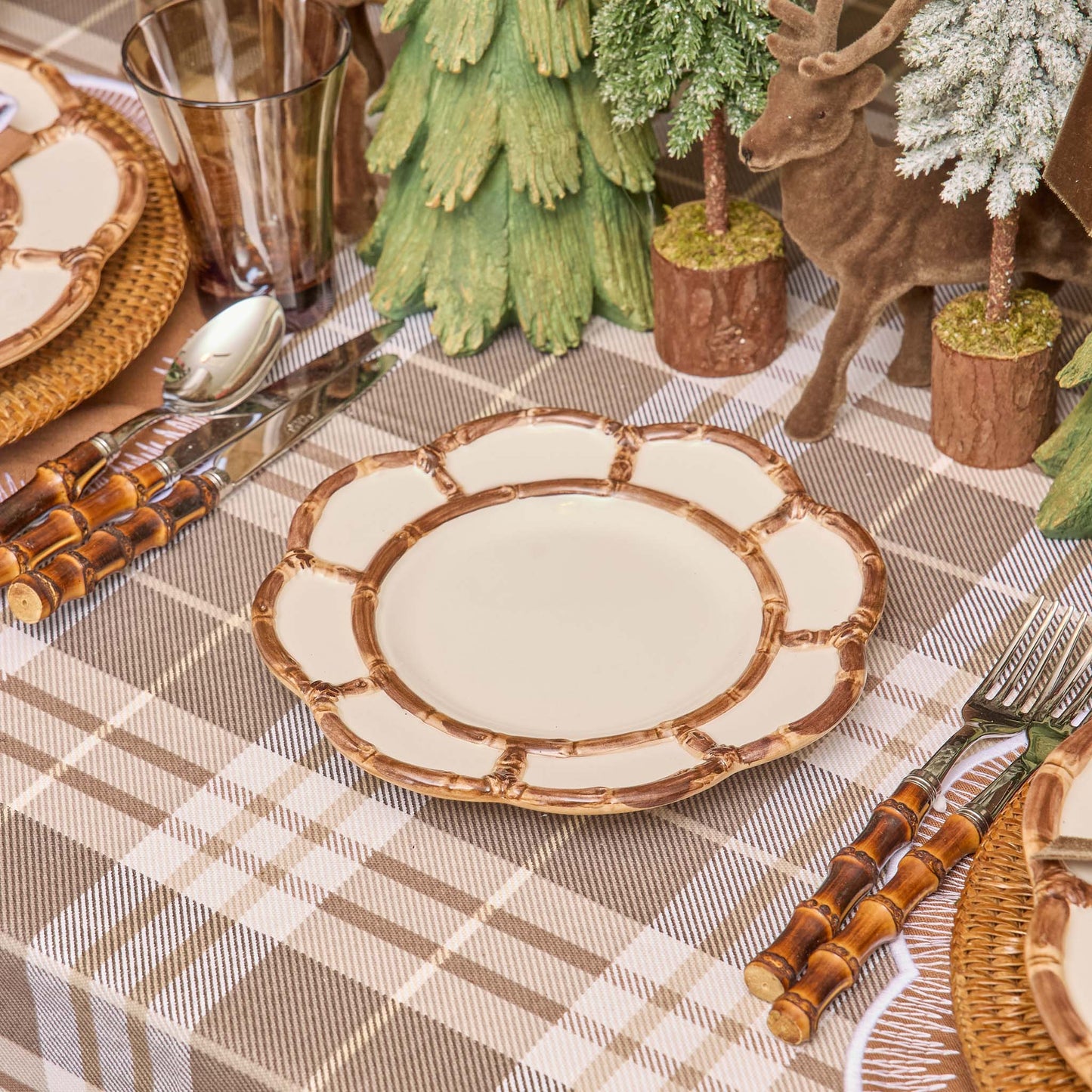 Petal Burnt Bamboo Starter Plate (Set of 4)