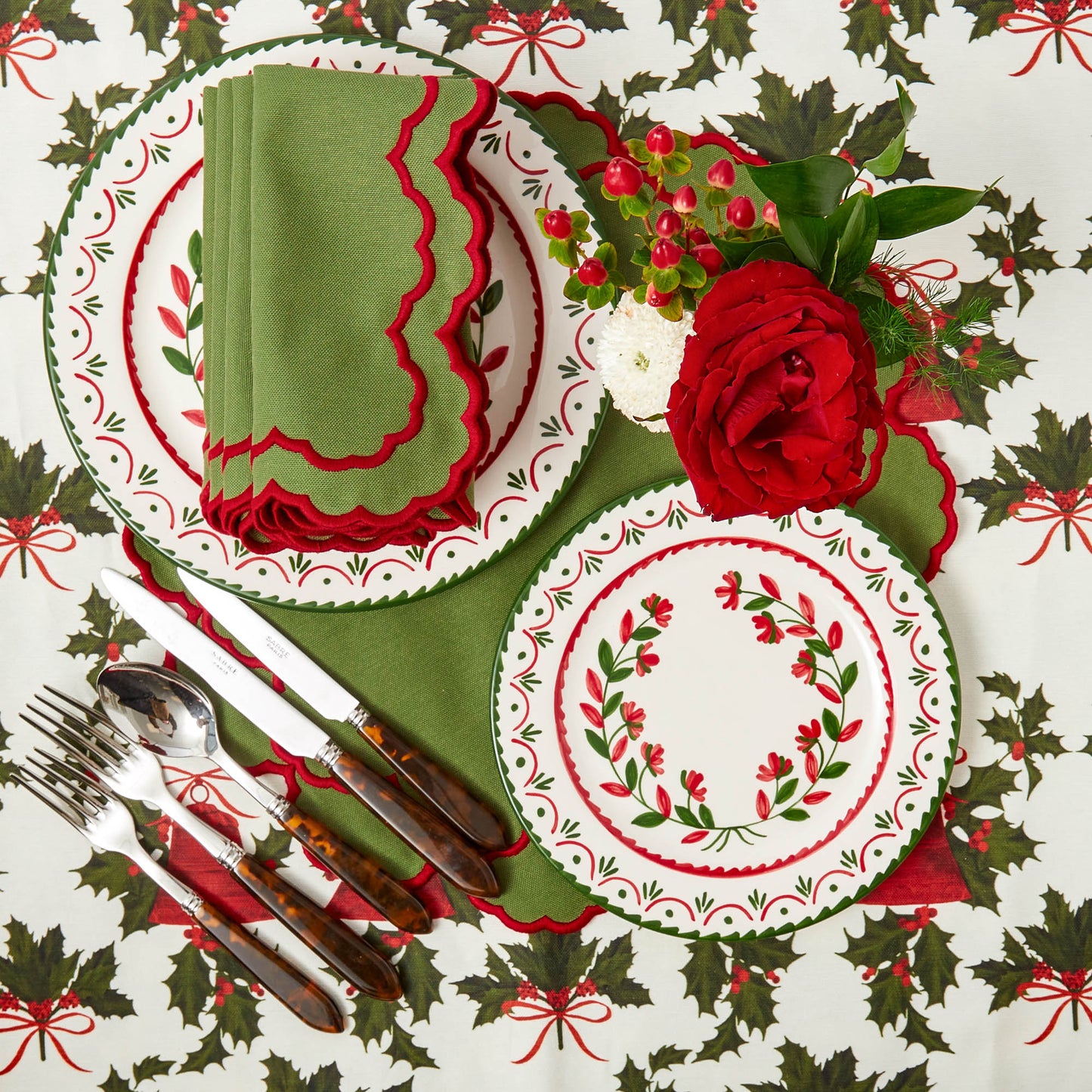 Green & Red Lily Napkins (Set of 4)