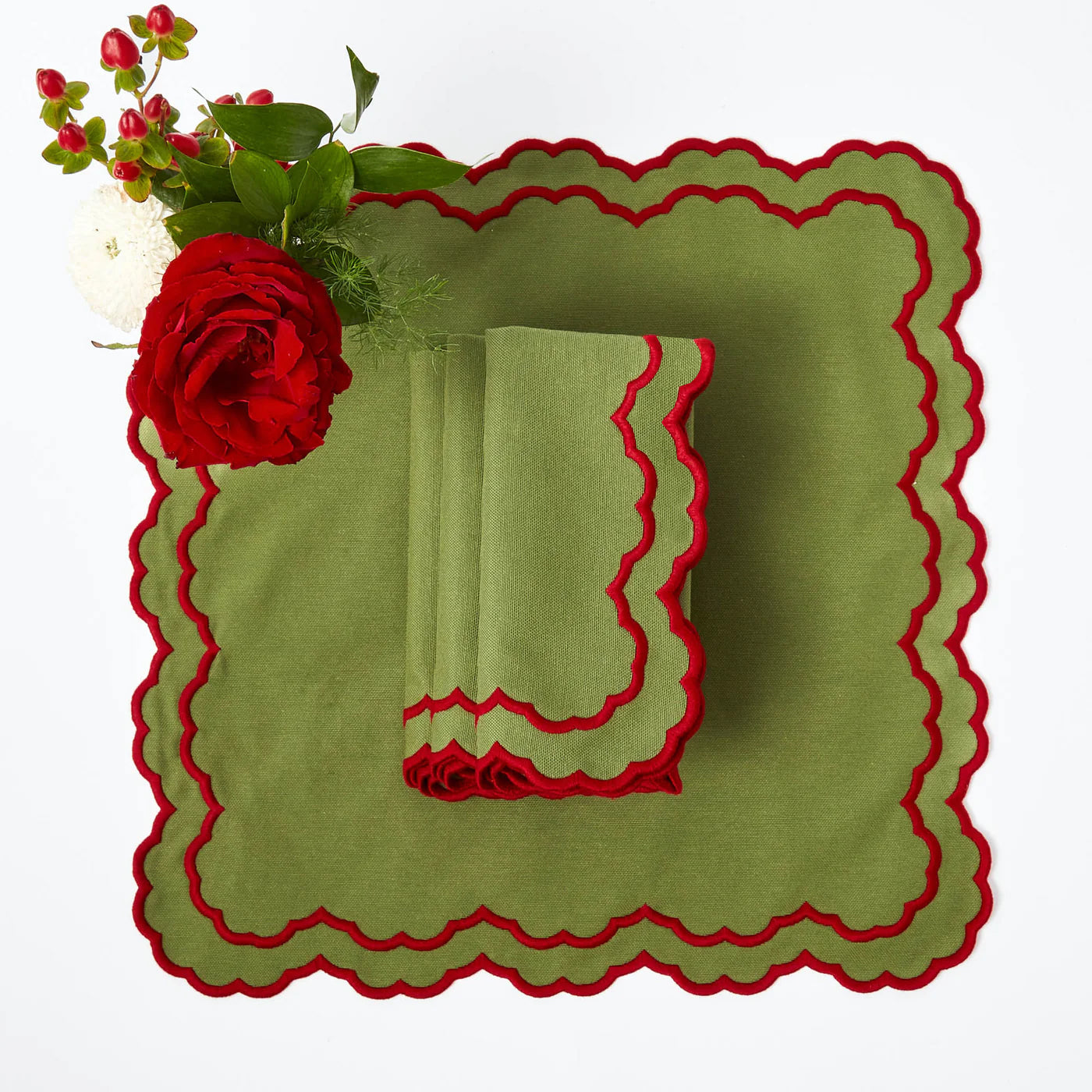 Green & Red Lily Napkins (Set of 4)