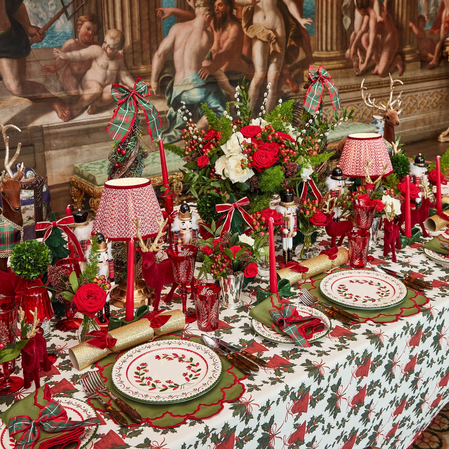 Green & Red Lily Napkins (Set of 4)