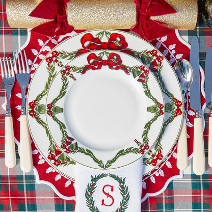 Christmas Garland Dinner & Starter Plates (Set of 8)