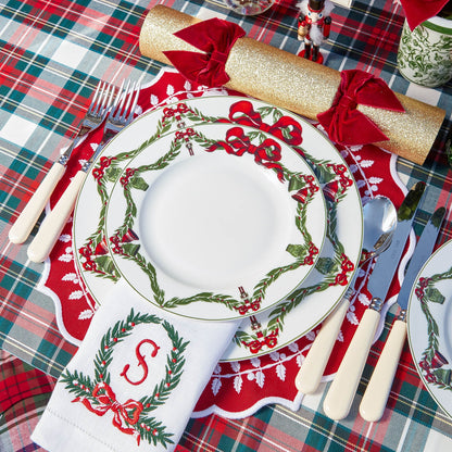 Christmas Garland Dinner & Starter Plates (Set of 8)