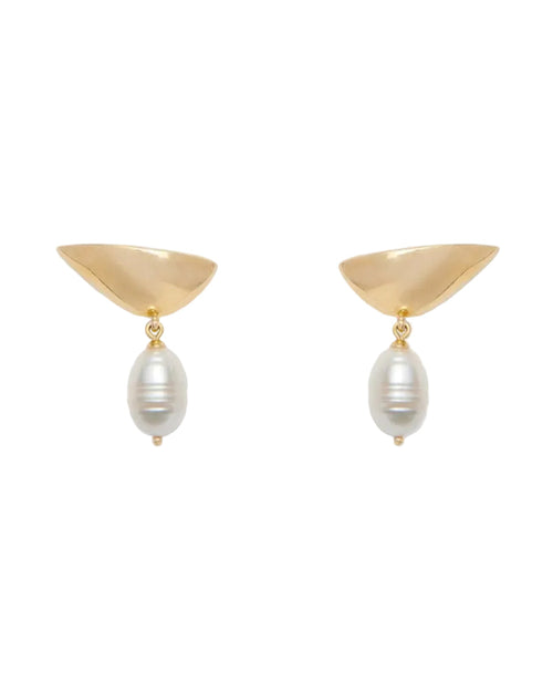 Pearl Lobe Earring in Gold