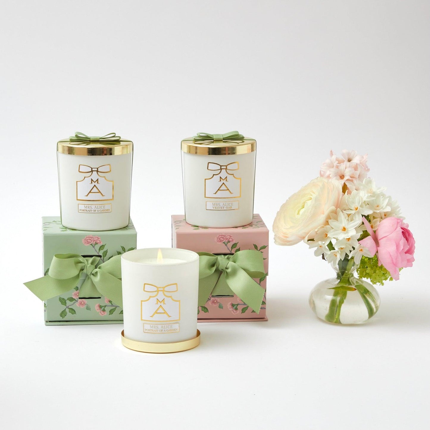 Portrait Of A Garden Scented Candle