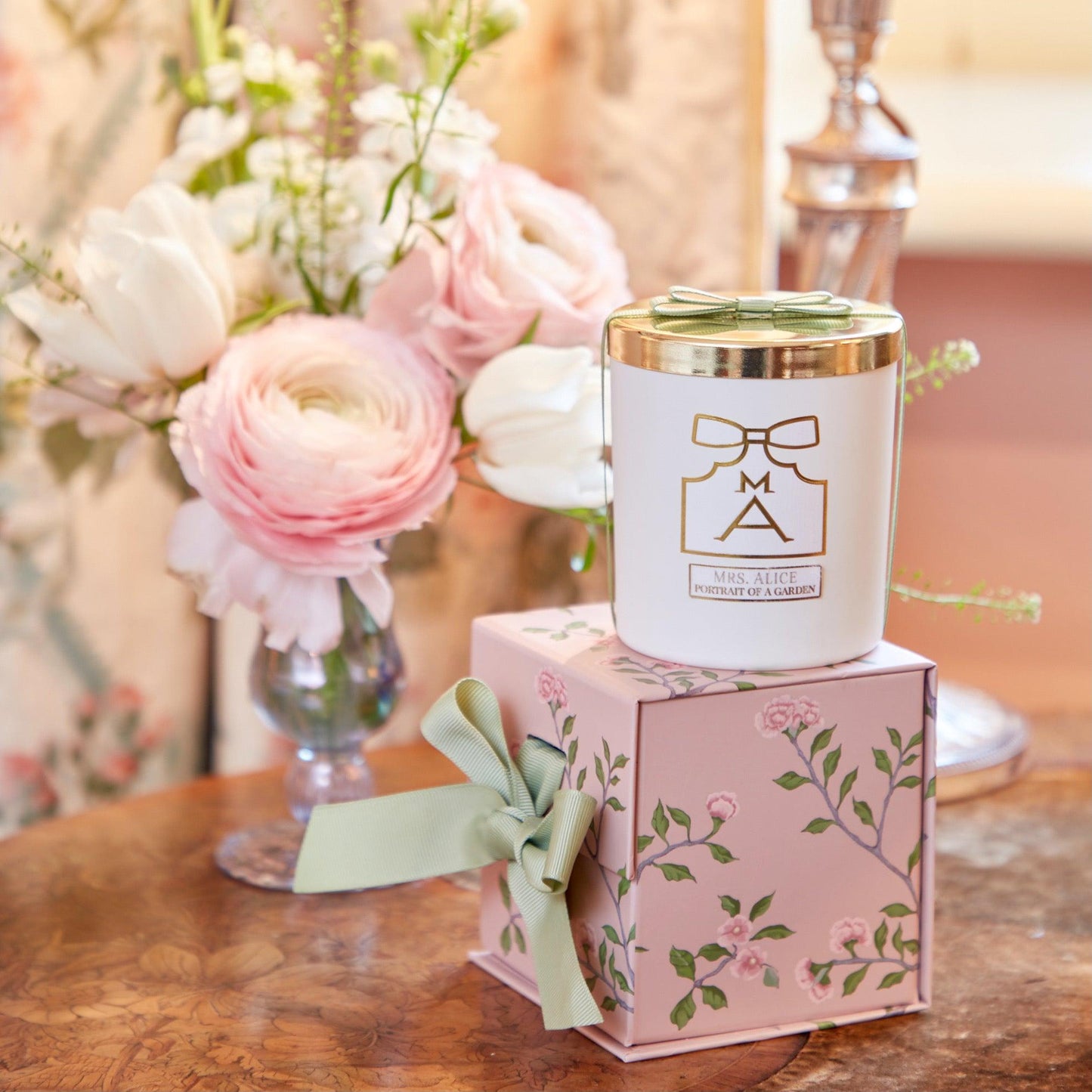 Portrait Of A Garden Scented Candle
