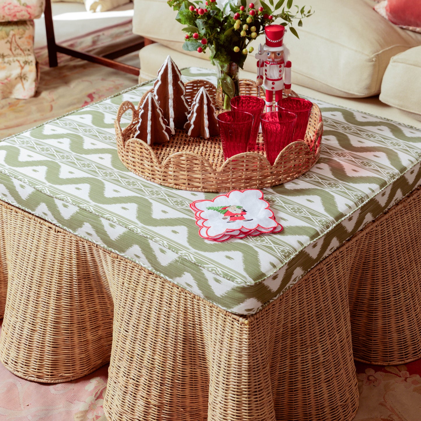 Scalloped Father Christmas Cocktail Napkins (Set of 4)