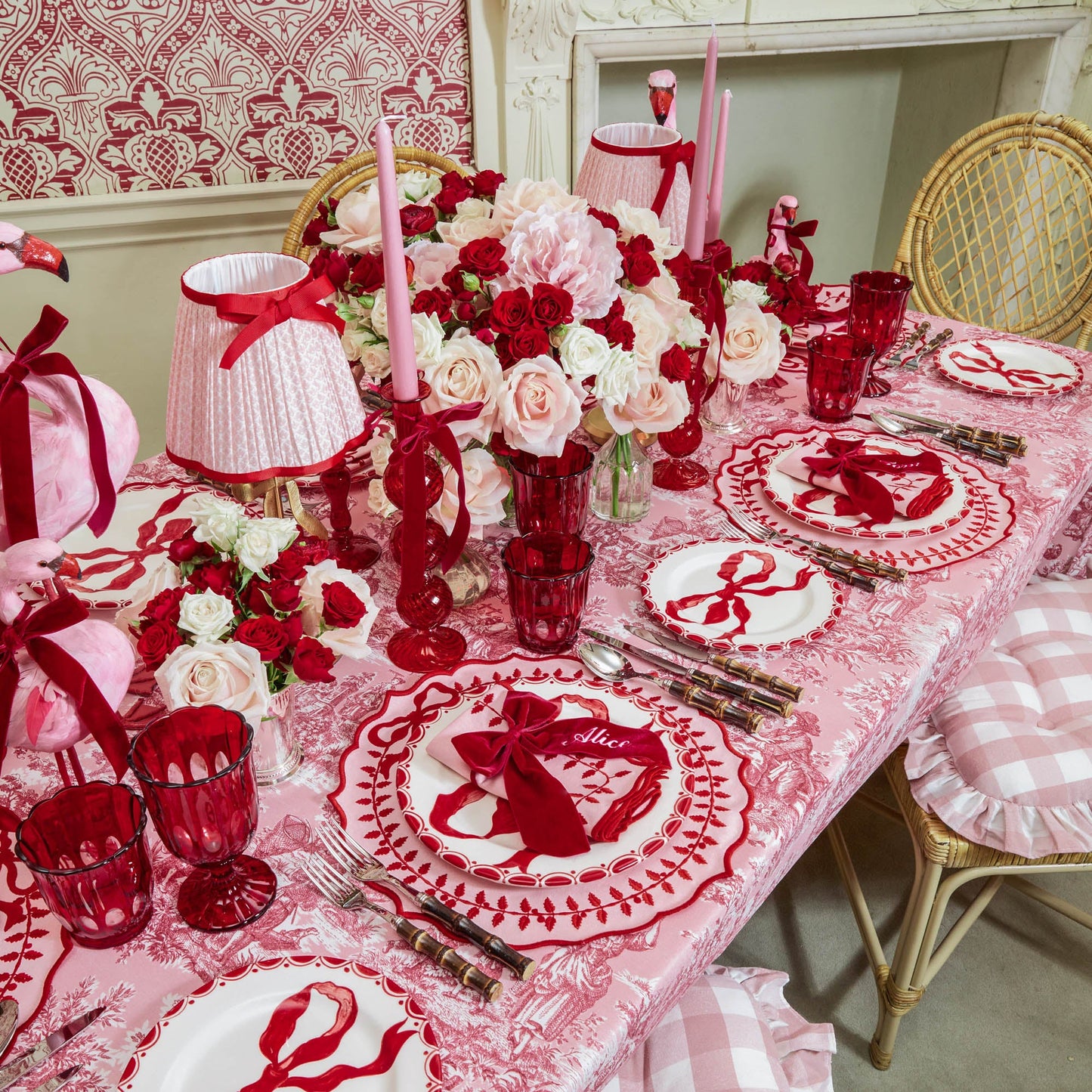 Marilyn Red Bow Starter Plates (Set of 4)
