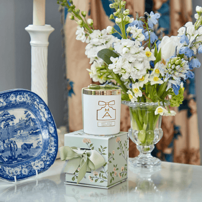Velvet Oak Scented Candle