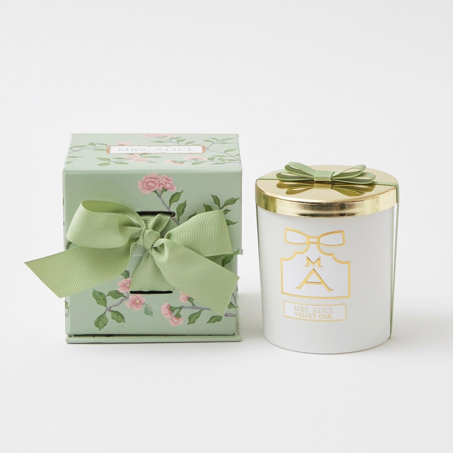 Velvet Oak Scented Candle