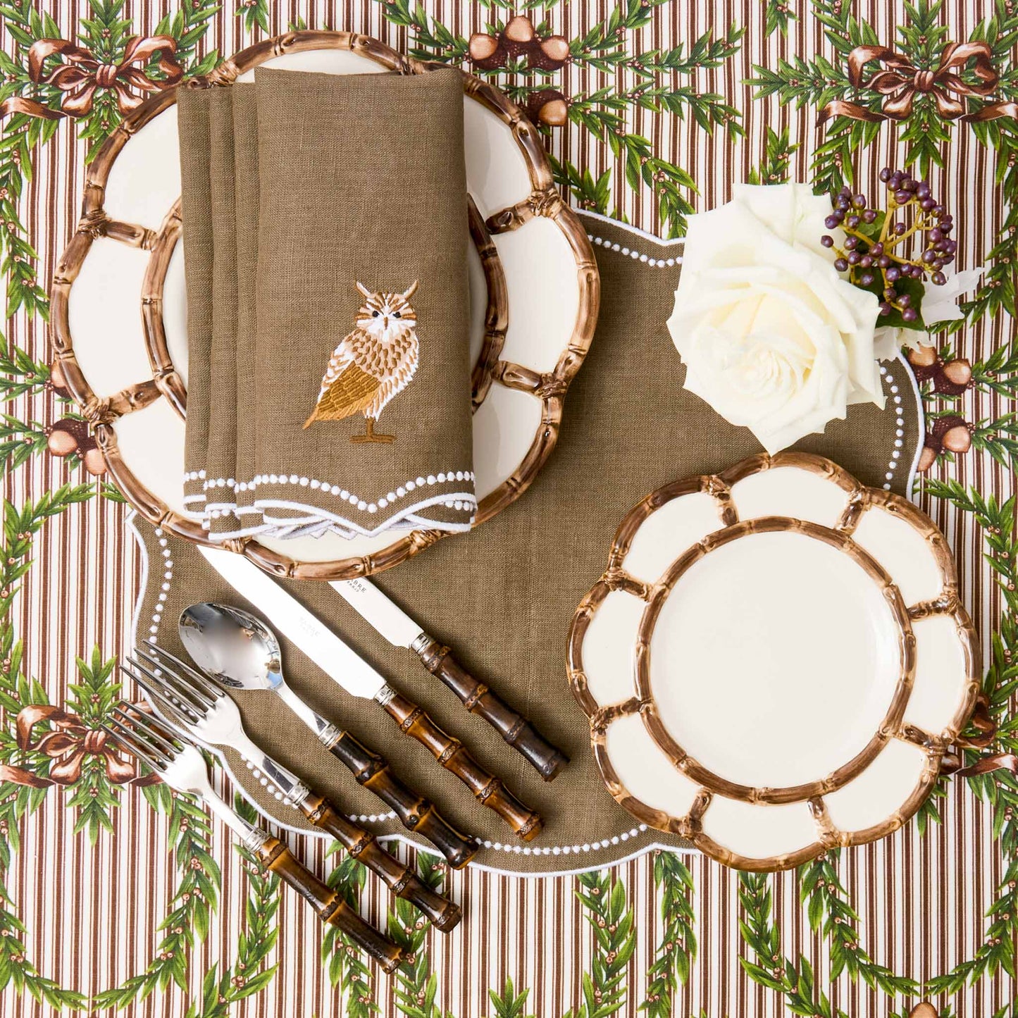 Petal Burnt Bamboo Starter Plate (Set of 4)