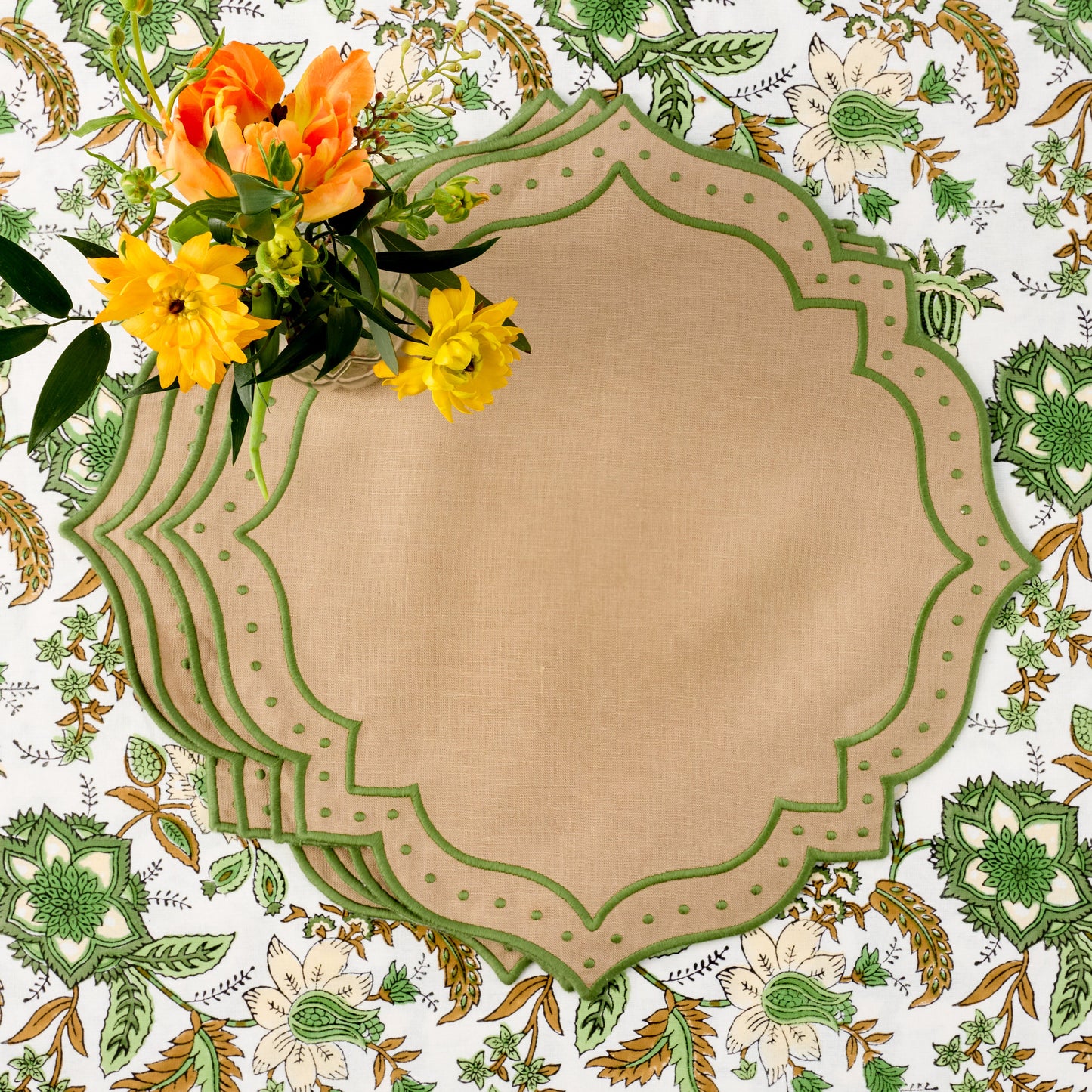 Sand & Green Celestria Placemats & Palm Tree Napkins (Set of 4)