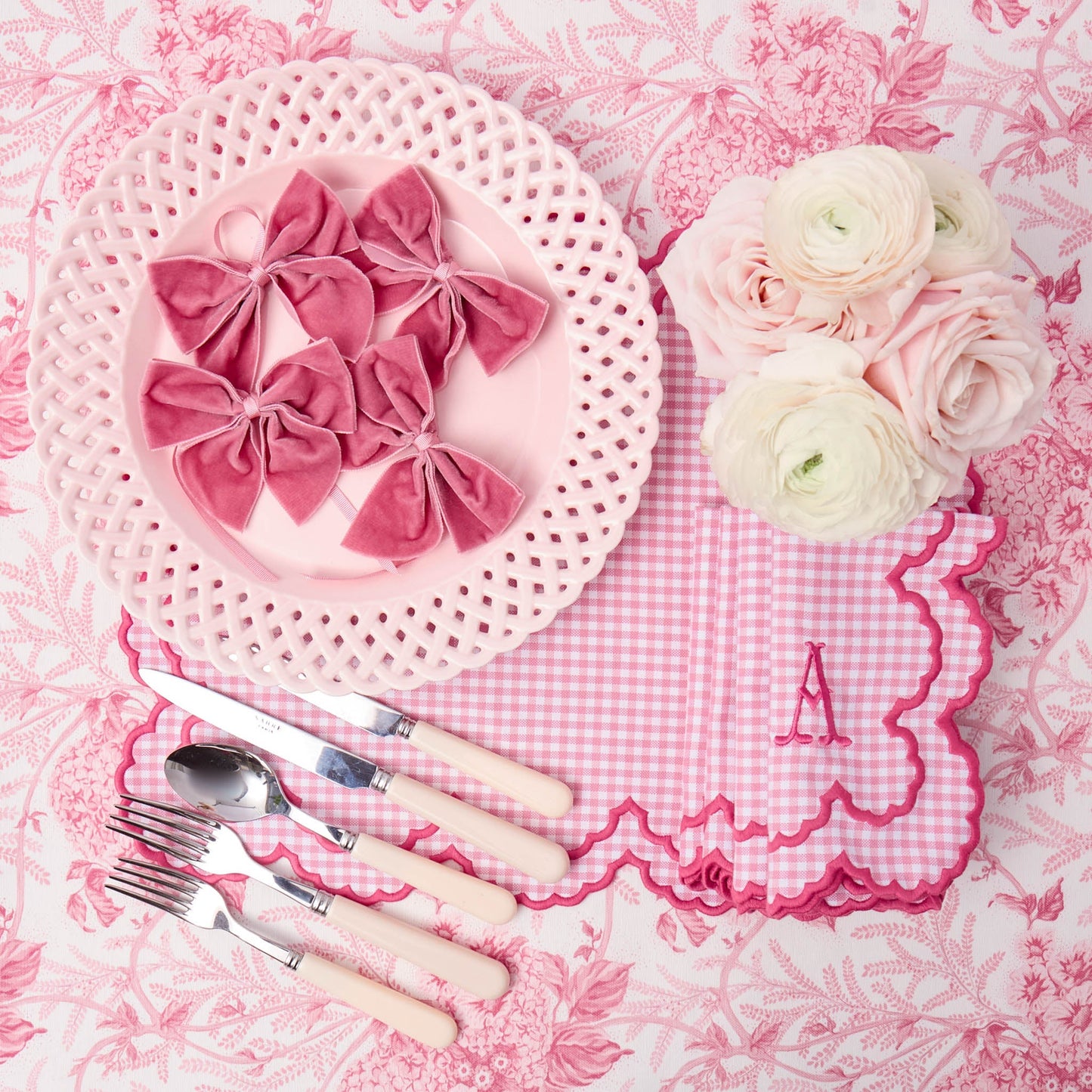 Dusty Pink Velvet Napkin Bows (Set of 4)
